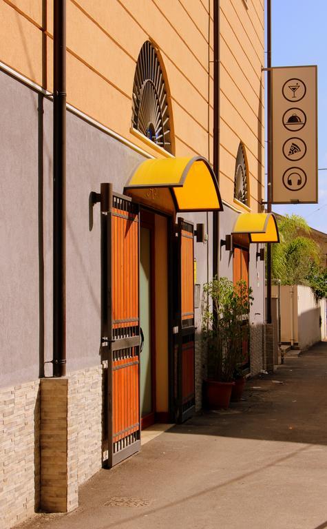 Ferienwohnung Pirtuso Del Porto Palermo Exterior foto