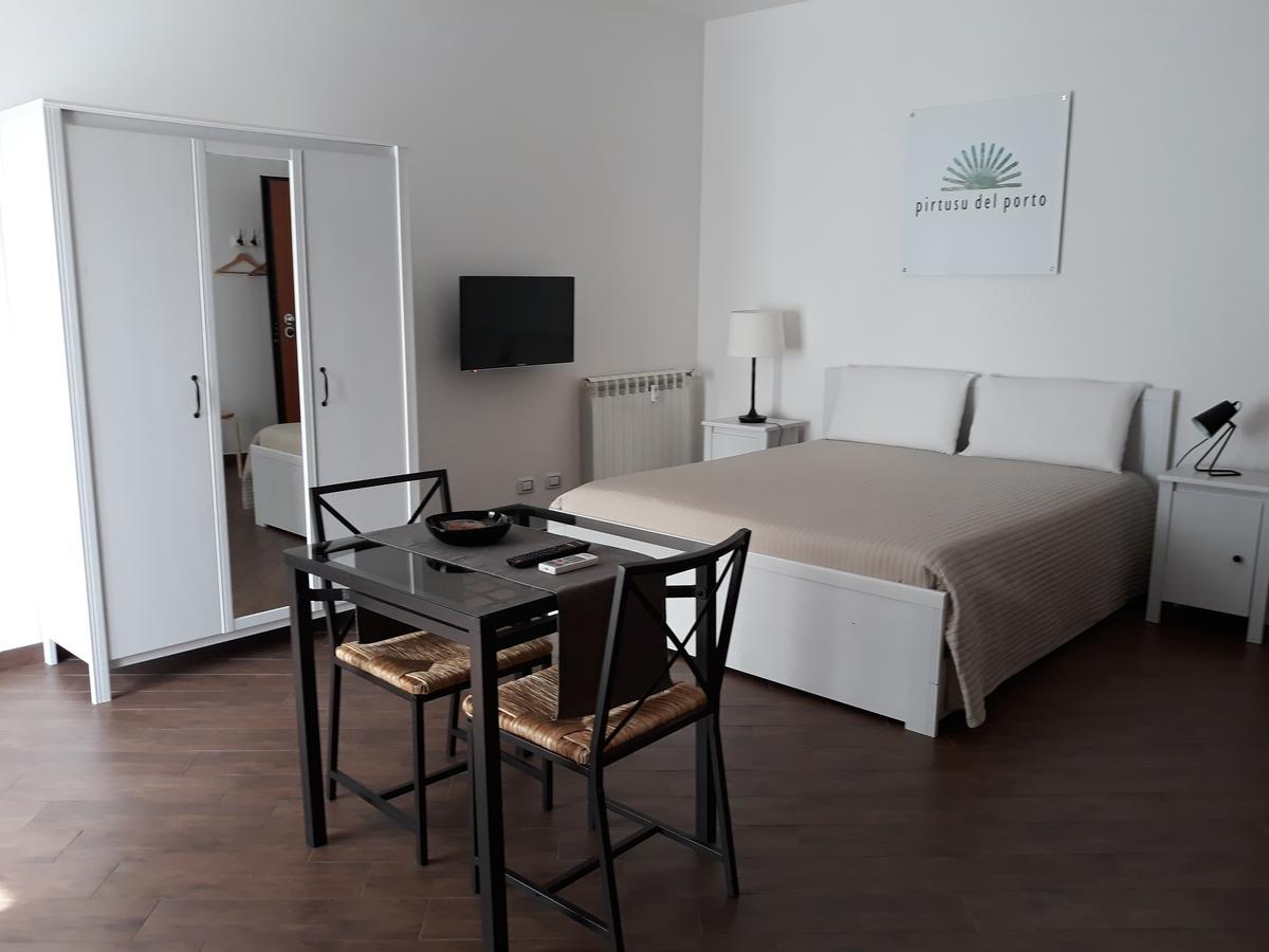 Ferienwohnung Pirtuso Del Porto Palermo Exterior foto