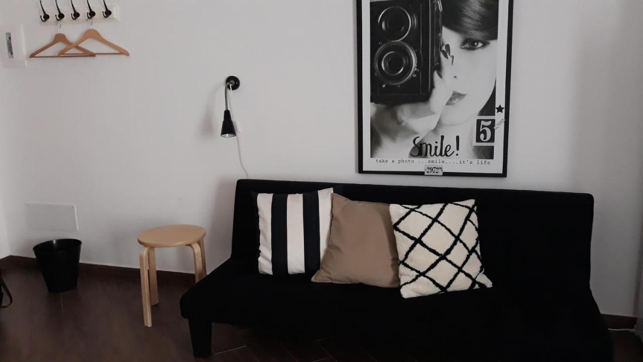 Ferienwohnung Pirtuso Del Porto Palermo Exterior foto